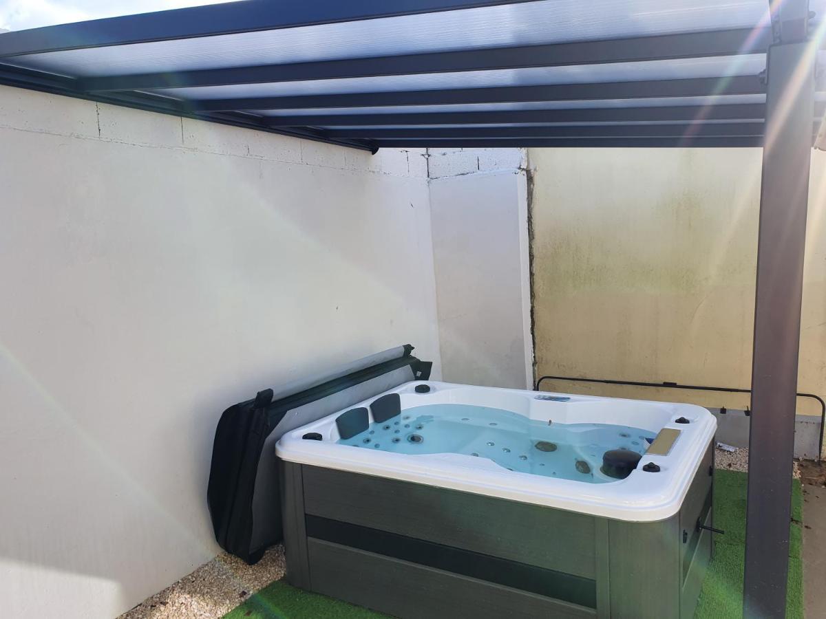 L Embrun Jacuzzi Villa Saint-Malo Kültér fotó